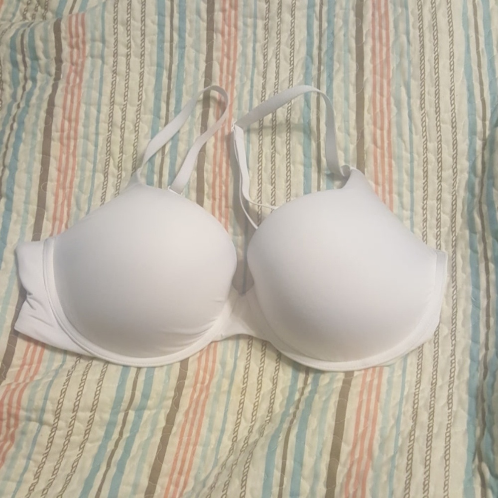 VS Demi bra